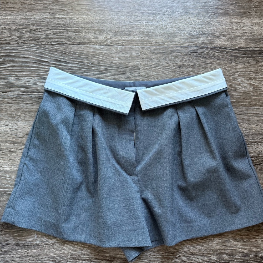 Aritzia High Waist Gray Shorts with Cream Accent